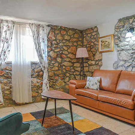 3 Bedroom Gorgeous In Moscenicka Draga