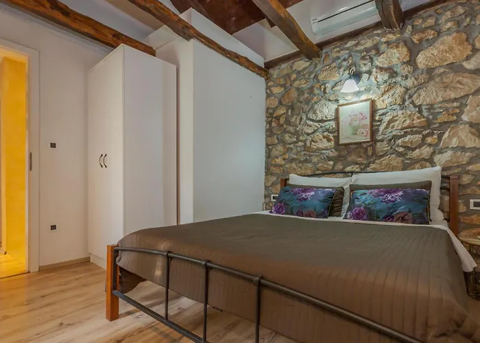 別荘 Cozy In Mošćenička Draga
