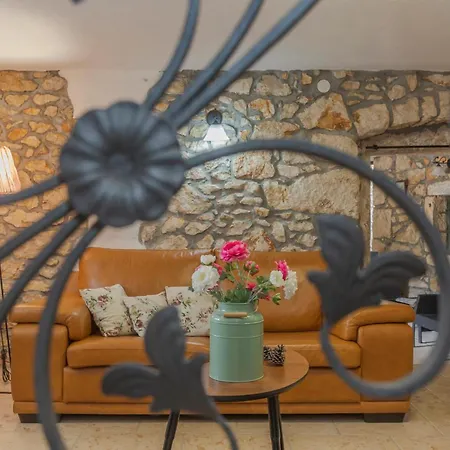 3 Bedroom Gorgeous In * Moscenicka Draga